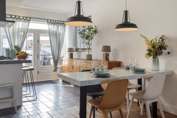 Vakantiehuis voor 4 personen, met Terras en Tuin in Wijk aan Zee