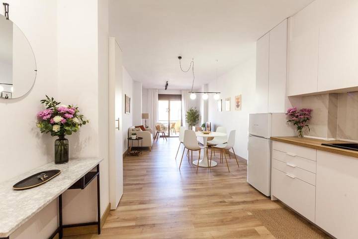 Apartamento de vacaciones para 4 personas, con balcón y piscina - 1