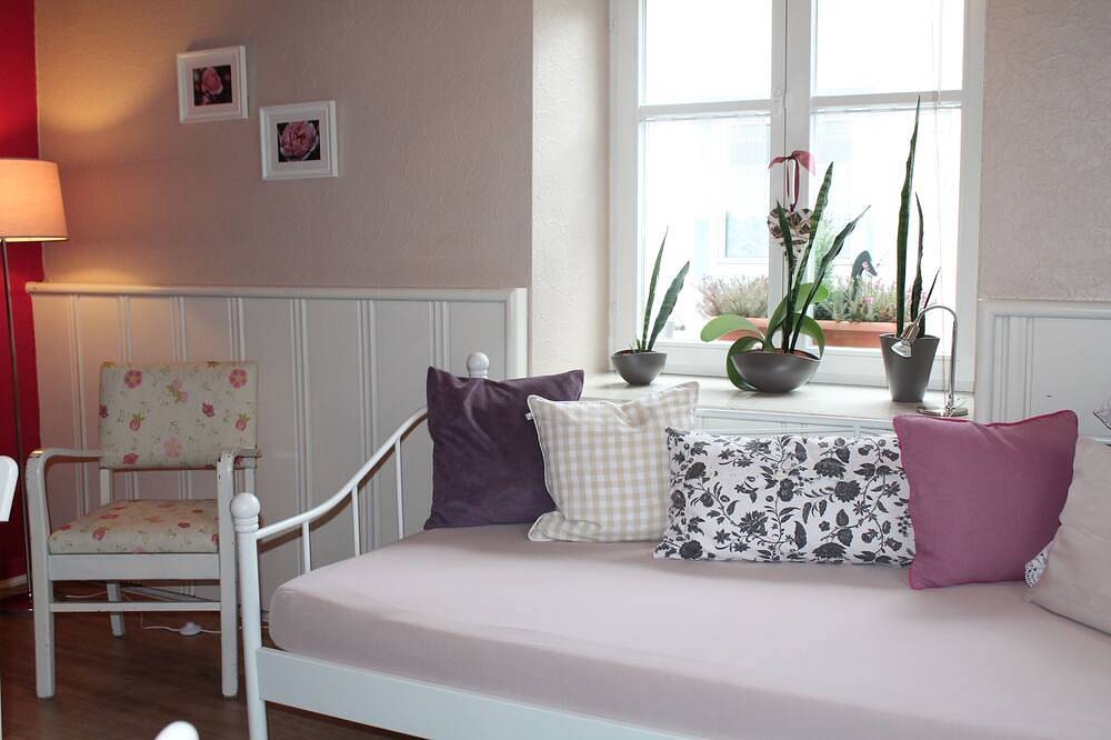 Ganze Wohnung, Gemütliche Fewo auf der Zollernalb für Familien, Alleinreisende, Arbeiter,.... in Meßstetten, Neckar-Alb