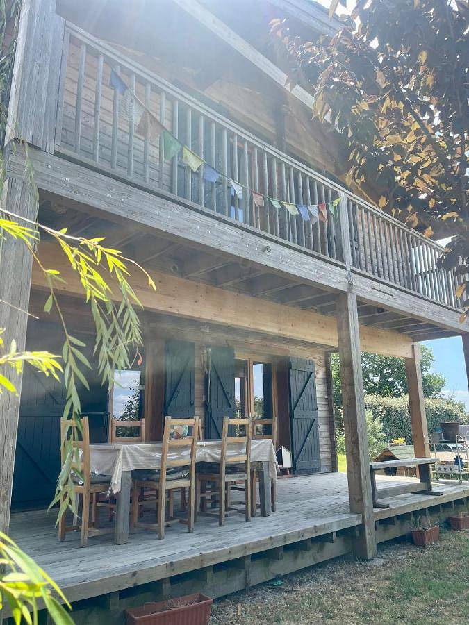 Location de vacances pour 6 personnes, avec jardin et vue sur le lac ainsi que piscine et vue dans Lac de la Ganguise - 4