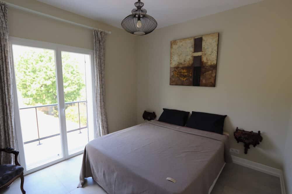 Villa Heated Pool & Slide - Beach 5 min & Center 10 min ! in Bastia, Cap Corse