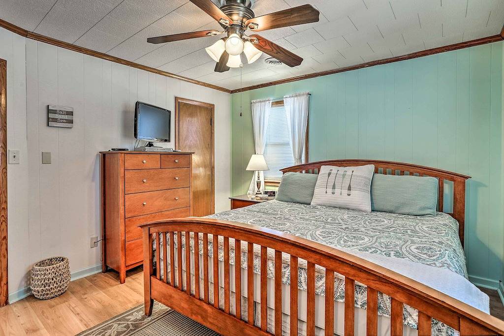 Neu! Nags Head Cottage w / Deck - 1 Block zum Strand! in Nags Head, Dare County