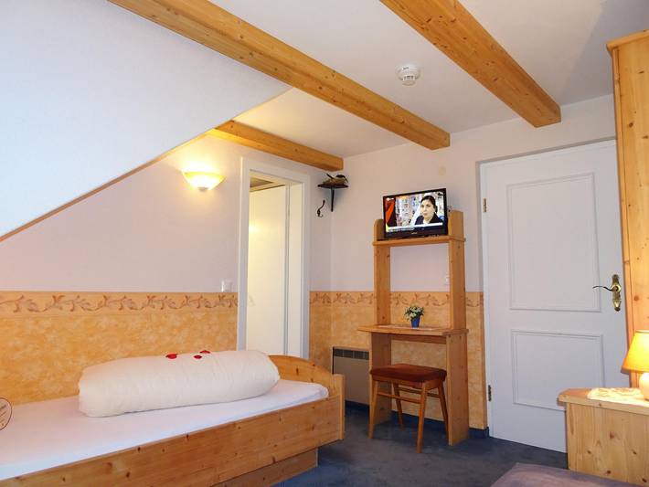 Ganze Ferienwohnung, Einzelzimmer Balkon/Terrasse (1-2 p.) in Millstatt, Bezirk Spittal an der Drau