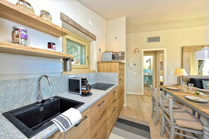 Appartamento in villa con piscina sul Garda in Gargnano, Prealpi Gardesane
