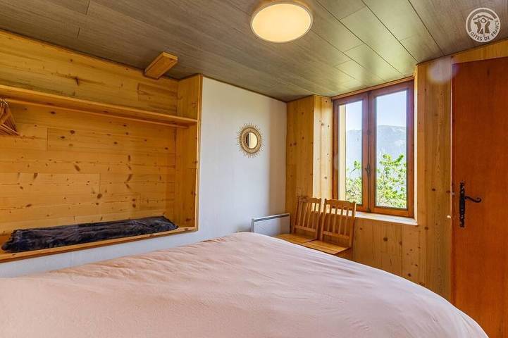 Location de vacances pour 5 personnes, avec terrasse et jardin à Saint-Jean-de-Belleville - 2