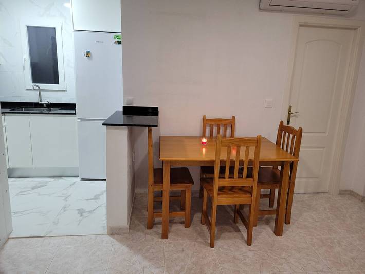 Bungalow für 8 Personen, mit Balkon/Terrasse und Garten in La Mata