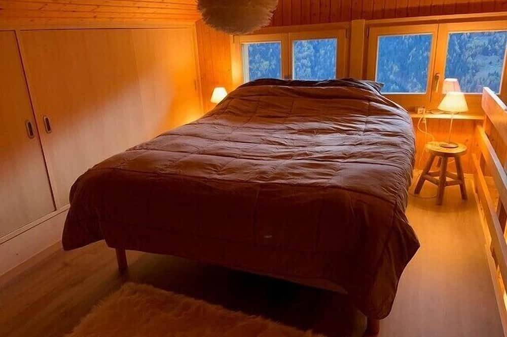 Ganze Wohnung, Außen: Wohnung für 3 Personen im 4. Stock mit Aufzug, Balkon mit Aussicht, Pendelbushaltestelle in d in Saint Luc, Anniviers