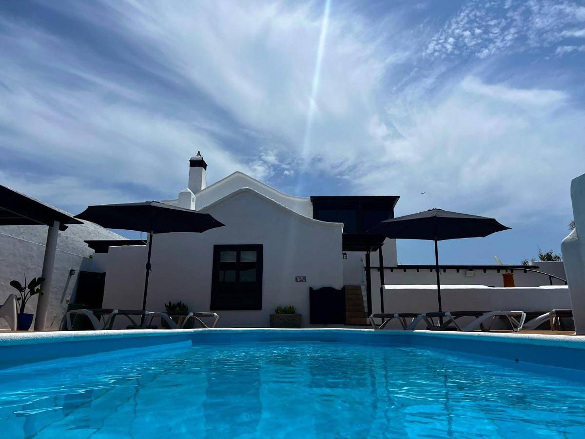 Nazaret Villa with heated pool in Nazaret, Teguise