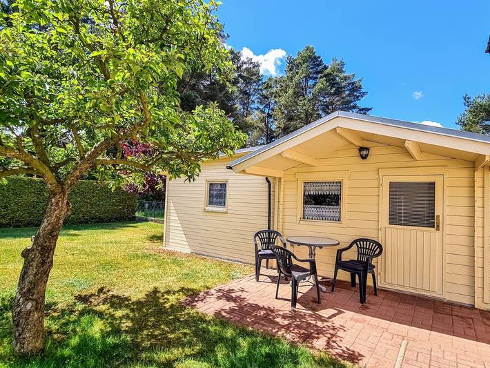 Bungalow für 2 Personen, mit Terrasse und Garten in Loddin