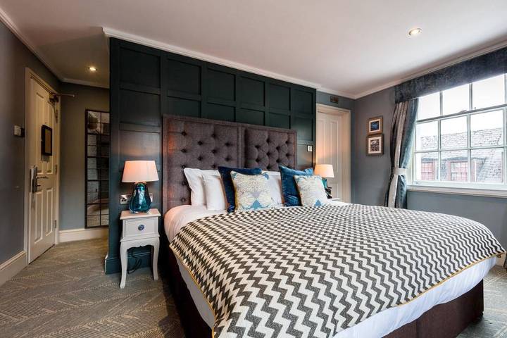 Hotel for 2 people, with Terrace and Garden in Exeter