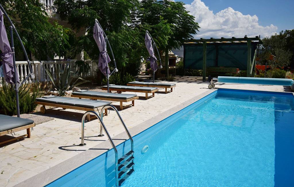 Appartement entier, Apartman s bazenom - Saša by Villas Guide in Barbat na Rabu, Rab