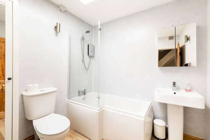 Cosy 3Bed in Leamington Spa, Family Home & Garden|Pass the Keys in Leamington Spa, Warwickshire
