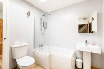 Glamping for 6 People in Leamington Spa, Heart of England, Photo 2