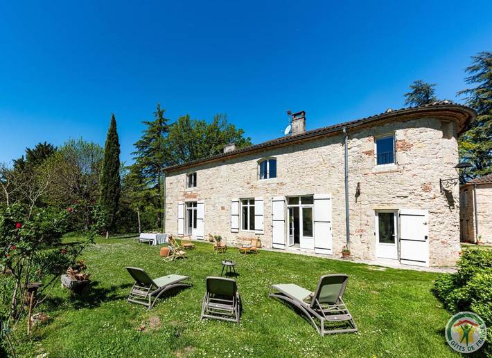 Location de vacances pour 12 personnes, avec jardin ainsi que vue et piscine, adapté aux familles à Castelculier - 2