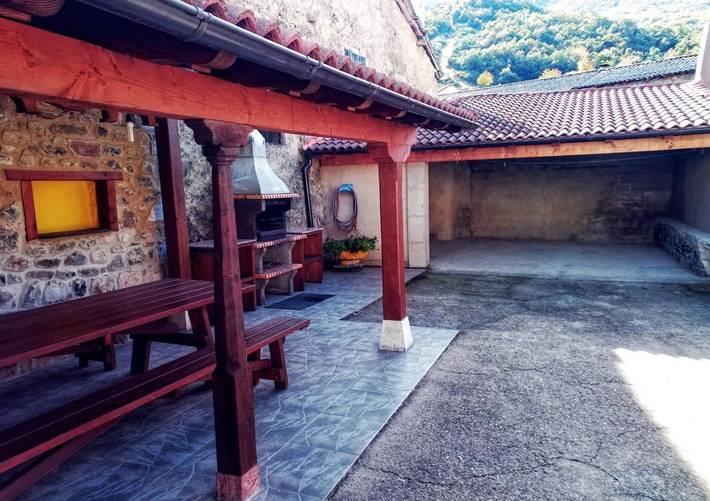 Casa rural para 10 personas, con vistas y terraza, Se admiten mascotas en Posada de Valdeón - 3