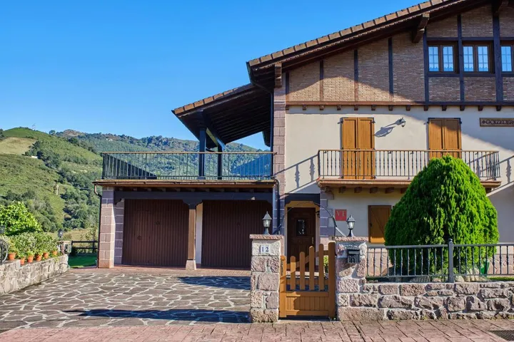 Ferienhaus für 8 Personen, mit Garten und Ausblick - 1