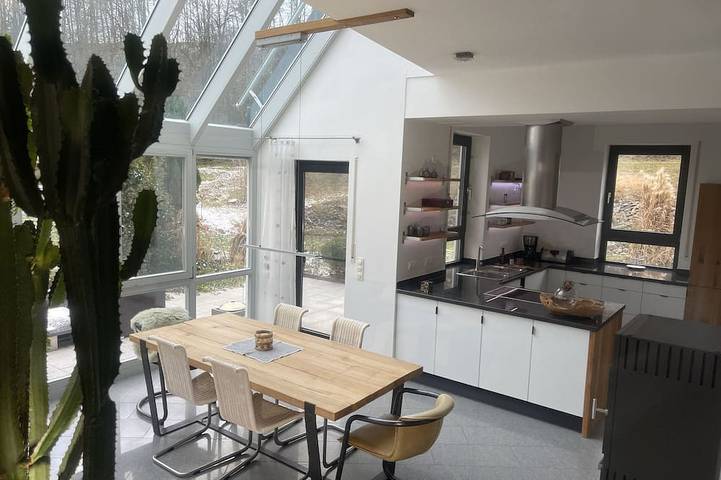 Ferienwohnung für 8 Personen, mit Terrasse und Sauna sowie Garten - 1