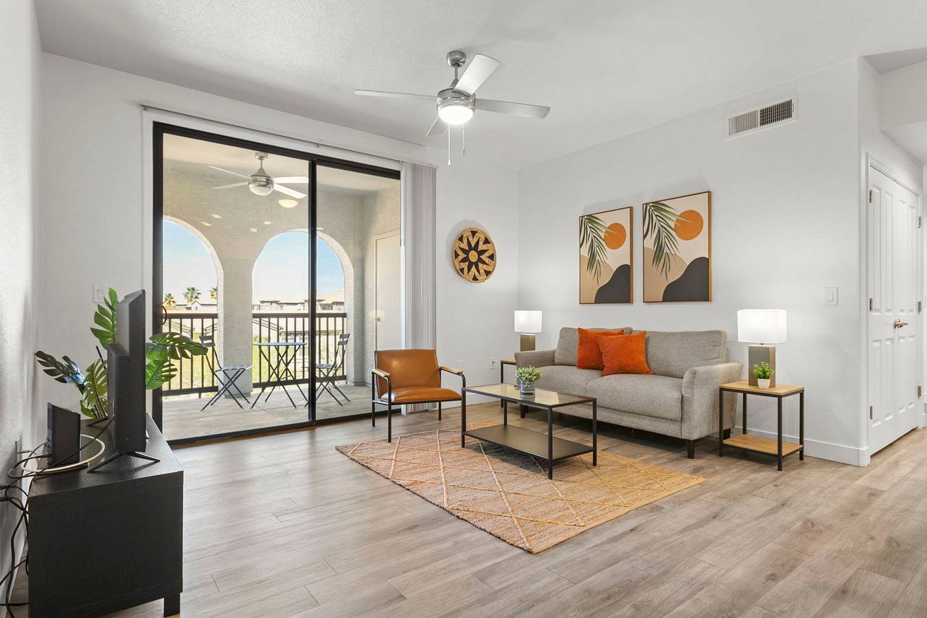 Ganze Wohnung, Cozysuites Glendale by the stadium w pool 18 in Glendale, Maricopa County