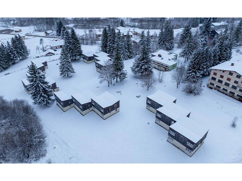 Entire apartment, Les Monts Jura 3P8S in Lélex, Parc naturel régional du Haut-Jura