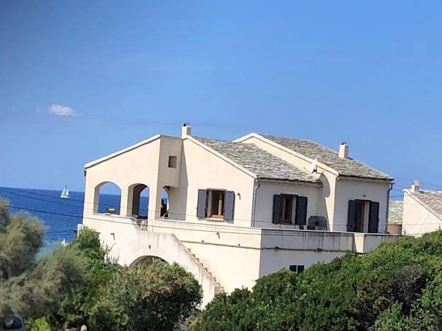 Location de vacances pour 8 personnes, avec vue et terrasse, animaux acceptés à Morsiglia - 2