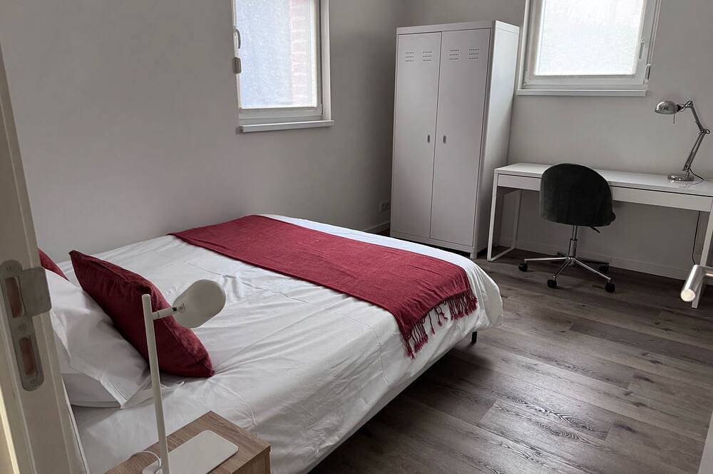 Ganze Wohnung, Wavre - 2bed, terrace, pool, charm & comfort in Wavre, Wallonisch-Brabant