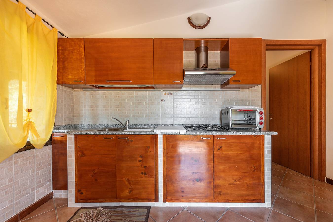 Ganze Wohnung, Gemütliche Ferienwohnung "Villa Mallus" mit Bergblick & Balkon in Olia Speciosa, Cagliari Provinz