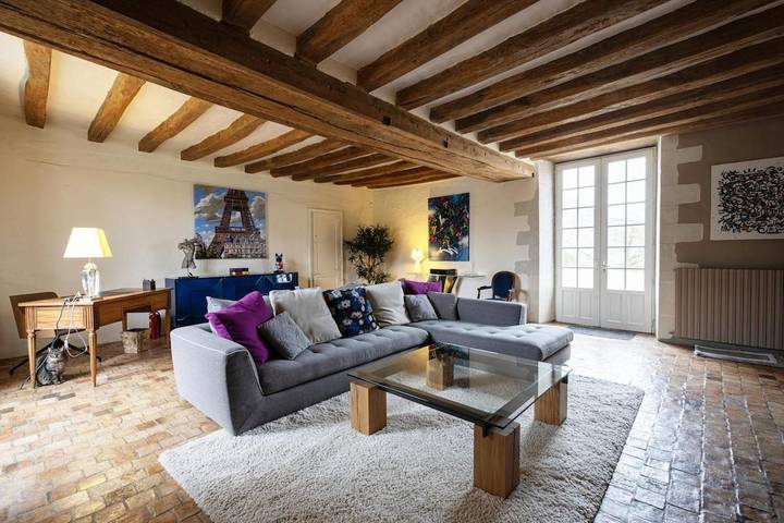 Location de vacances pour 12 personnes, avec vue ainsi que piscine et jardin à Saint-Jean-des-Mauvrets - 3