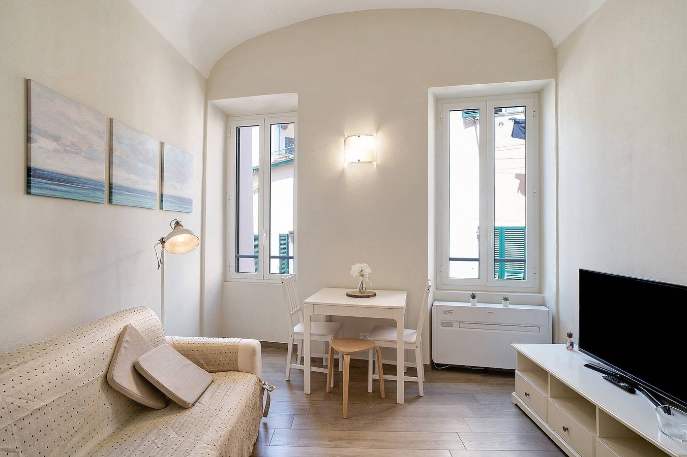 Apartamento entero, Apartamento 'Casa Elena' con Wi-Fi y aire acondicionado in Bordighera, Riviera di Ponente