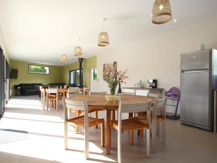 Gîte pour 14 personnes, avec jardin et terrasse, animaux acceptés