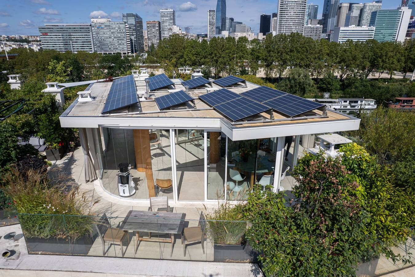 Appartement entier, Le Rooftop Eiffel & La Défense - Welkeys in Neuilly-sur-Seine, Hauts-de-Seine