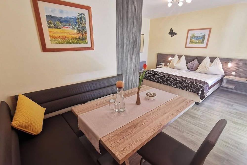 Ganze Wohnung, Appartement für 2-3 Pers. mit Balkon u. Seeblick - Appartements Diana in Millstatt, Bezirk Spittal an der Drau