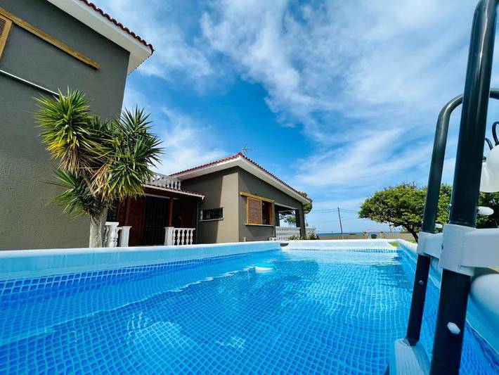 B&b per 3 persone, con Balcone e Terrazza nonché Giardino e Piscina in Cefalonia