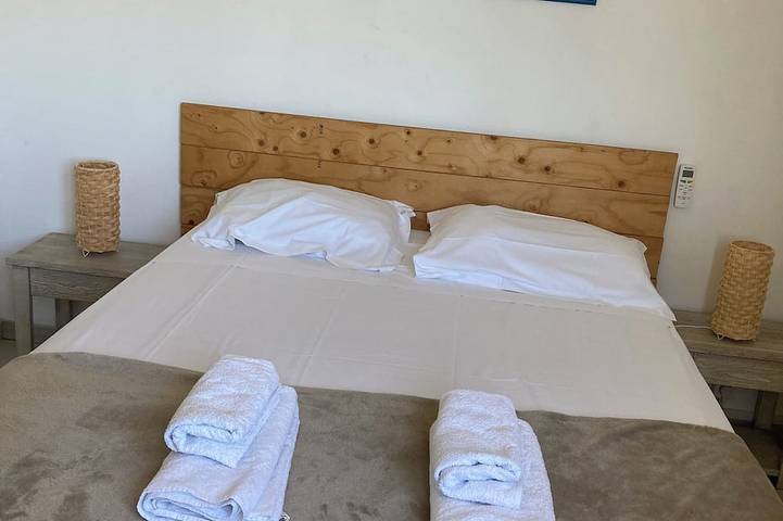Ferienhaus - 5   Räume - 10/14   Personen in Sant Ambroggio, Lumio