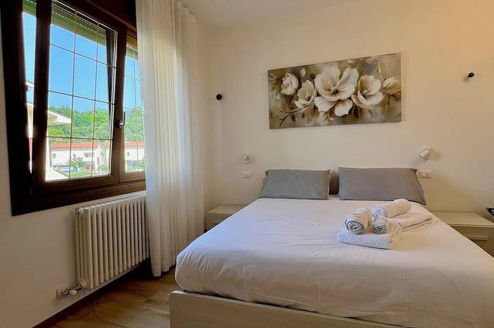 Cecia's House Room 3 in Bassano del Grappa, Vicenza Province
