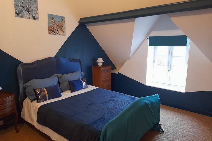 Location de vacances pour 12 personnes, avec terrasse et jardin, animaux acceptés dans Bourguenolles - 4