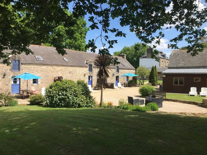 Location de vacances pour 6 personnes, avec vue ainsi que piscine et jardin, adapté aux familles à Camors - 4