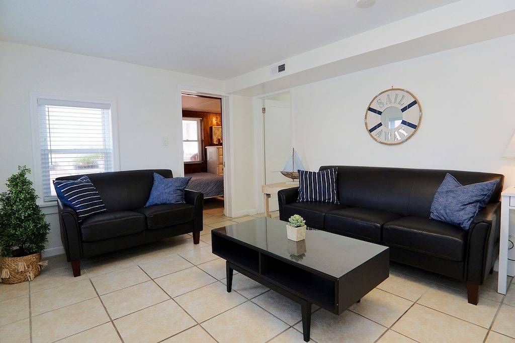 Wunderschöner, frisch renovierter Beach Block Retreat (# 3) in Toms River, Ocean County