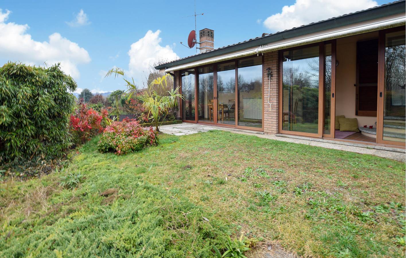 Gemütliche 2-Zimmer-Wohnung mit Pool und Terrasse in der Nähe des Lago di Alserio in Merone, Brianza