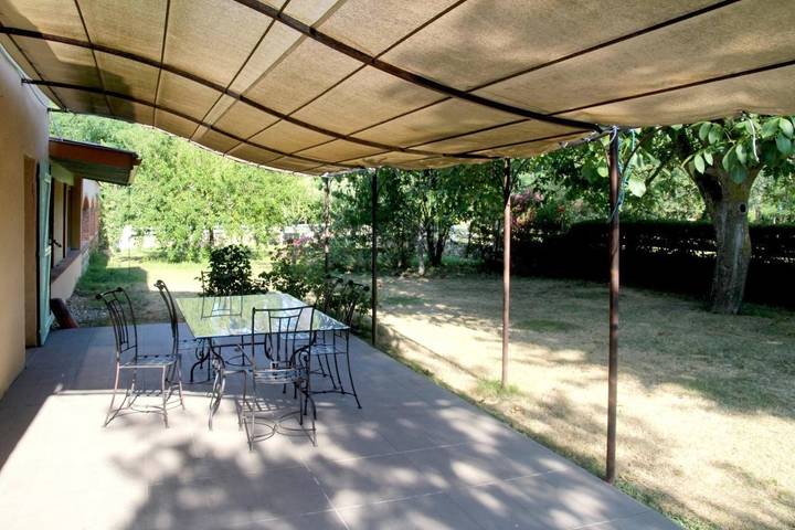 Location de vacances pour 15 personnes, avec bassin pour enfant et piscine ainsi que jardin et vue à Saverdun - 2