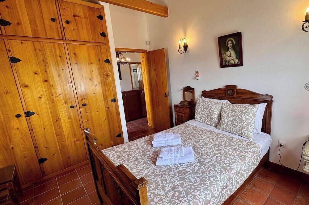 Casa da Hortência Roxa in Biscoitos, Terceira (Azoren)