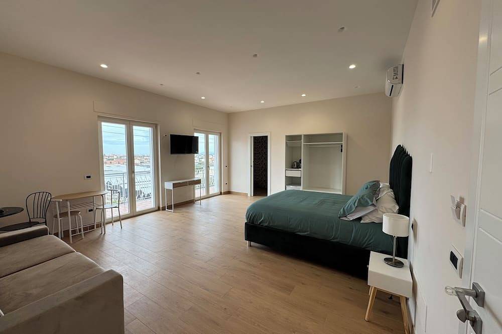 A 7 minuti dagli scavi di Pompei, ampie camere con vista Vesuvio e golfo Napoli. in Santa Maria la Carità, Napoli e dintorni