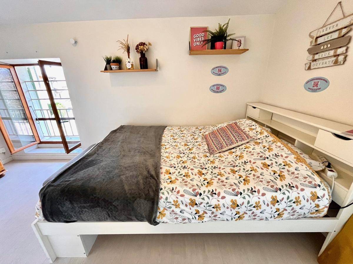 Appartement entier, Duplex climatisé, balcon, check-in autonome in Renage, Isère