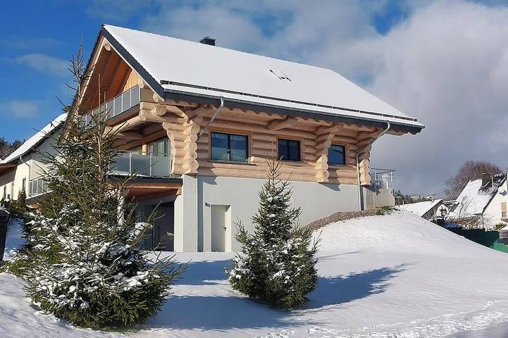 Chalet für 6 Personen, mit Sauna und Garten sowie Whirlpool, mit Haustier im Hunsrück