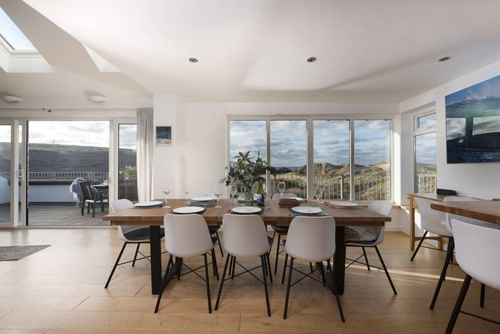 Entire holiday apartment, Beachcomber in Holywell Bay, Cornwall