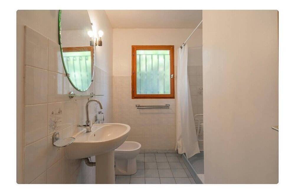 Family home with garden in Saintes, Saintes region