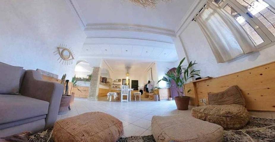 Villa pour 10 personnes, avec piscine ainsi que vue et balcon