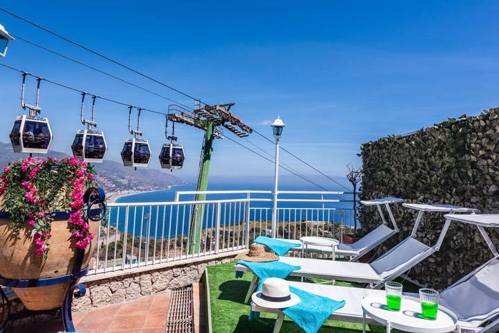 Maison d’hôte pour 6 personnes, avec terrasse et vue à Taormina - 2