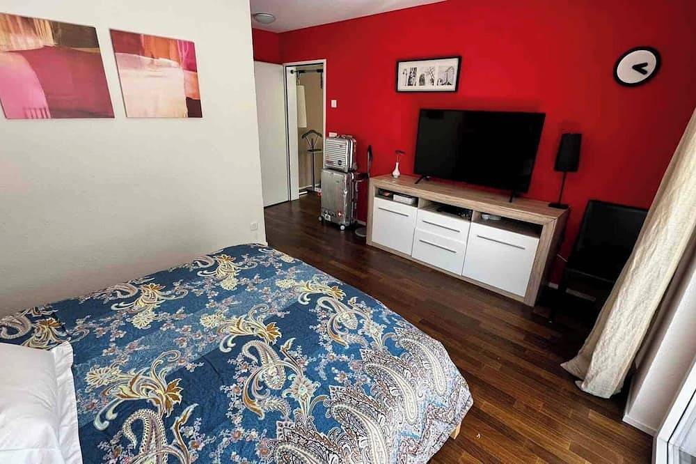 Ganze Wohnung, Garden apartment at Zurich lake in Richterswil, Kanton Zürich