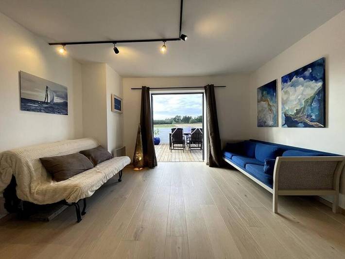 Gîte pour 4 personnes, avec vue et jardin dans Pérello