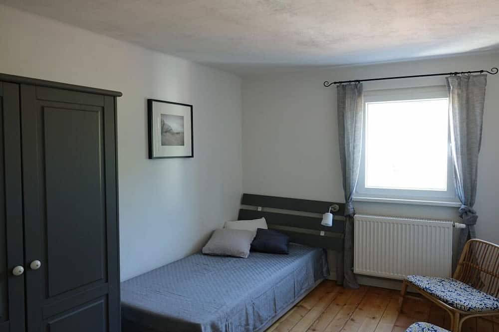 Ganze Wohnung, Ferienwohnung Uhu im Haus am Lindenbaum in Dernbach, Südliche Weinstraße